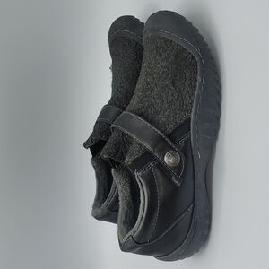 JBU Blakely womens casual slip on shoes womens size 7.5